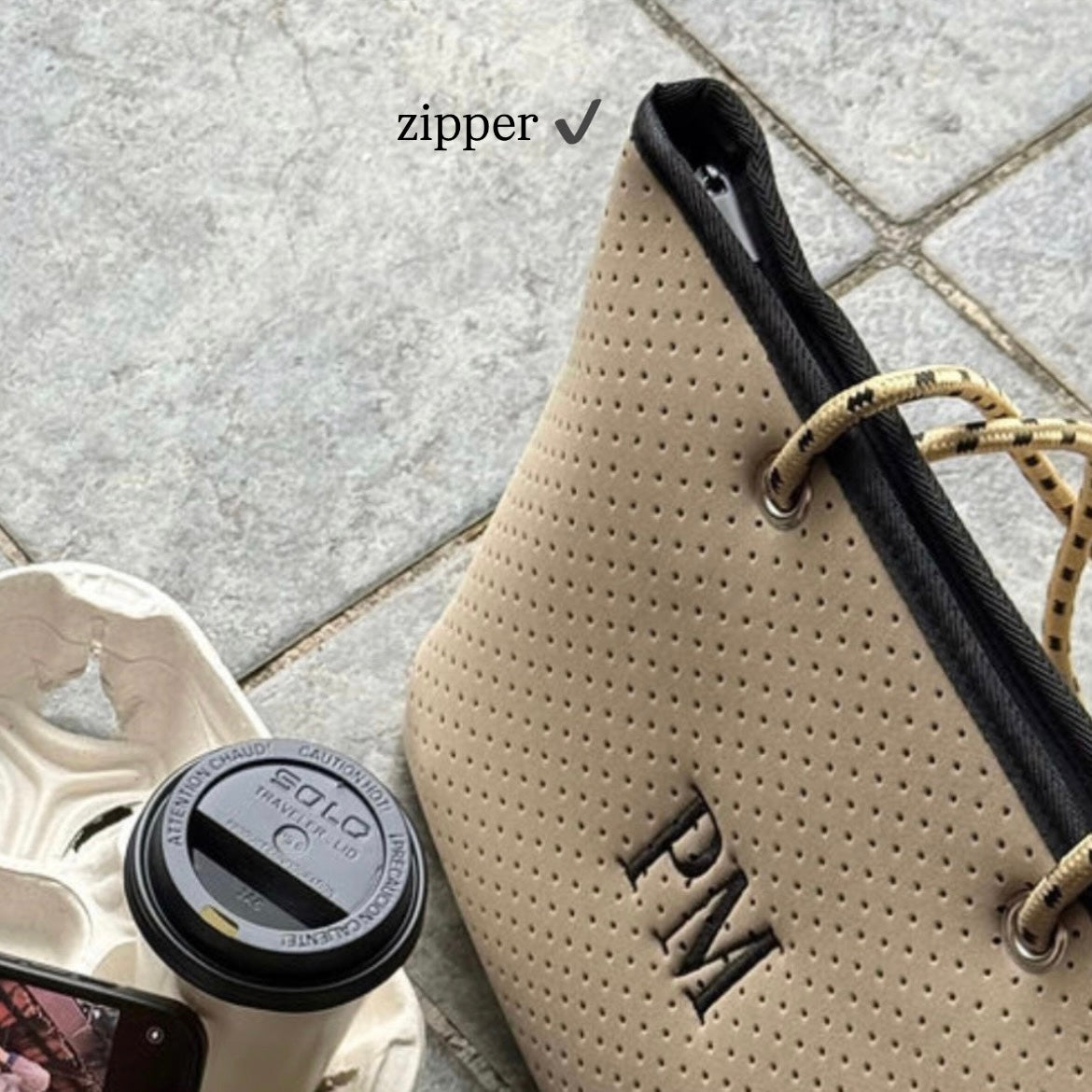 Cartera  tote mediano color latte
