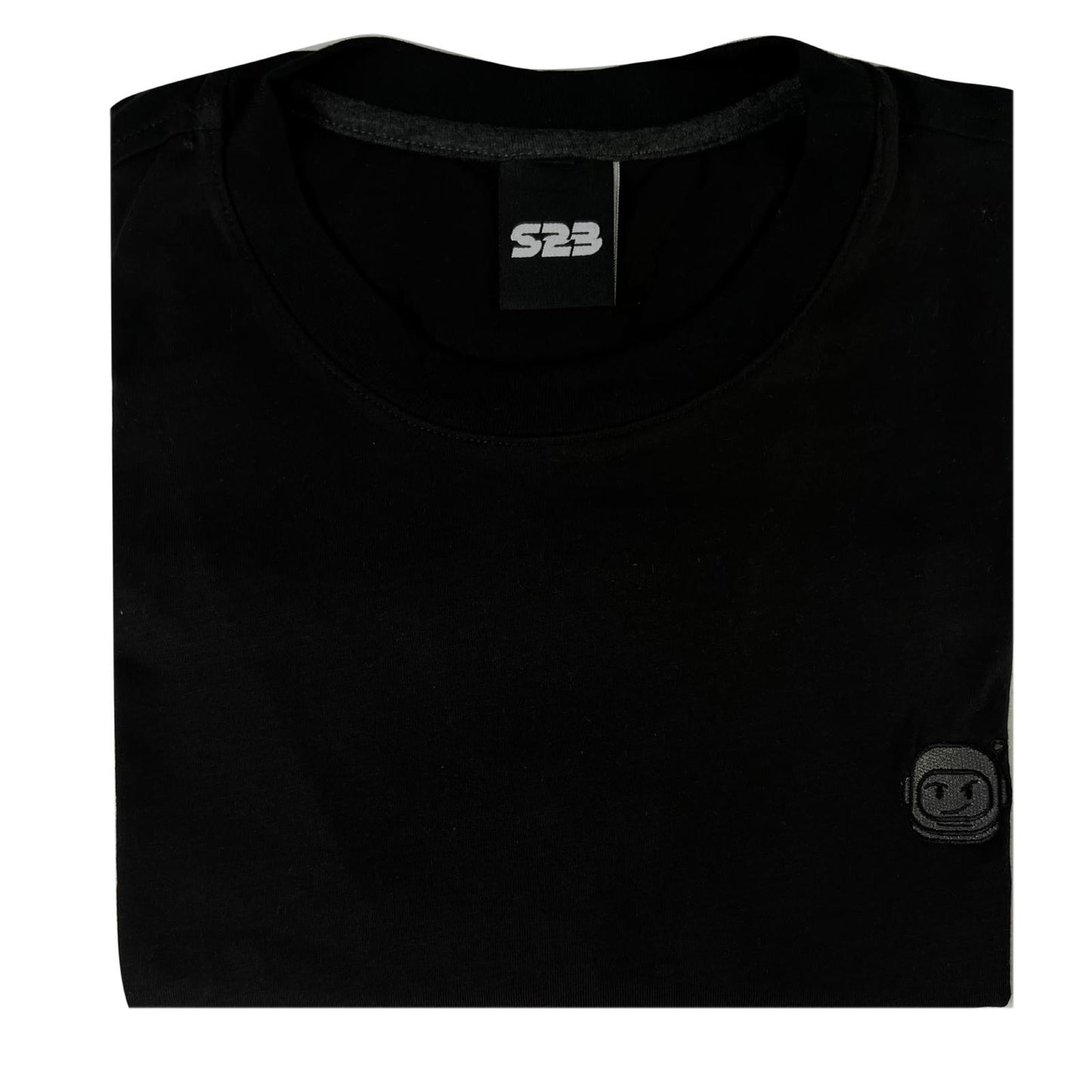 THE BLACK BASIC T - SHIRT